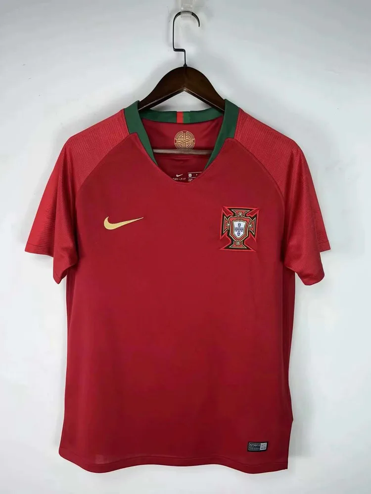 Maillot de football domicile Portugal 2018 Rétro Qualité Thaï 1:1 — main view
