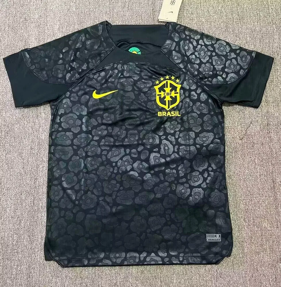 2022 Brasil Camiseta Portero Negra — main view