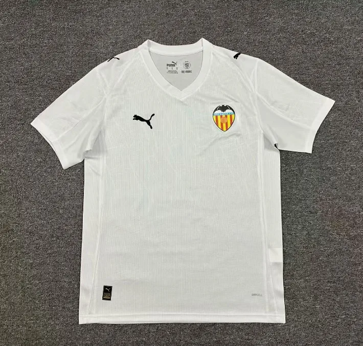 2025/2026 Valencia Home Football Shirt AAA fan-grade — main view