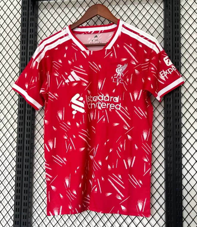 2026/2027 Liverpool Home Football Jersey AAA fan-grade — main view