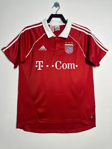 2005-2006 Retro Bayern Munich Home Football Jersey AAA fan-grade