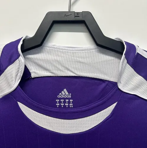 2006/2007 Retro Real Madrid Visitante Camiseta de Fútbol Calidad Tailandesa — view 3