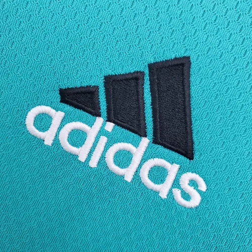 2021/2022 Real Madrid Tenue d'Entraînement Maillot de Football Vert — view 4