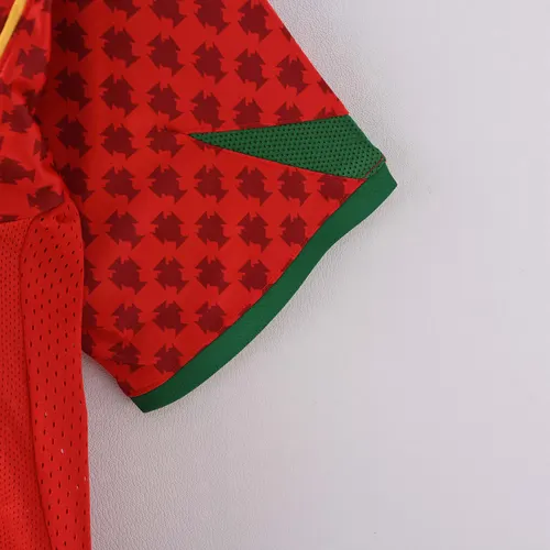 2004 Retro Portugal Home Football Shirt AAA fan-grade — view 6