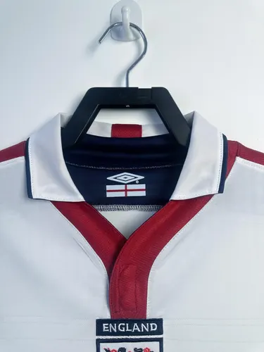 2004 Retro England Home Soccer Jersey AAA fan-grade — view 3