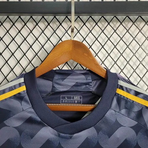 2023/2024 Real Madrid Maillot de Foot Extérieur — view 4