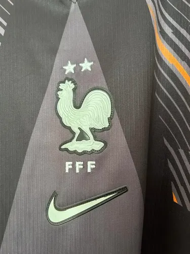 Camiseta de fútbol portero Francia 2026 calidad tailandesa 1:1 — view 4