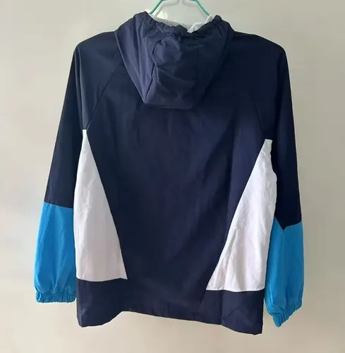 2025/2026 Barcelona Windbreaker Trikot AAA fan-gradät 03 — view 2