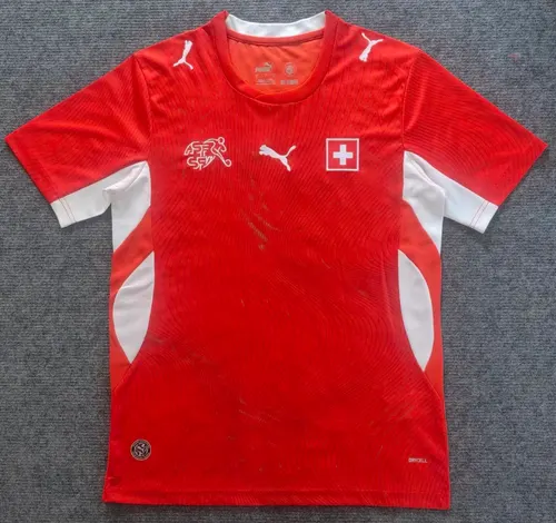 Camisa de Futebol 2026 Suíça Casa 1:1 Qualidade Tailandesa — view 1