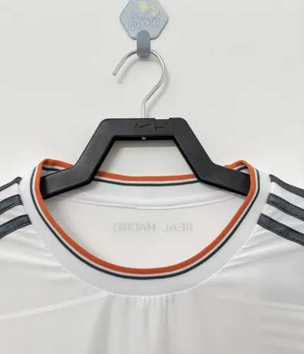 2013/2014 Retro Real Madrid Home Football Jersey AAA fan-grade — view 3