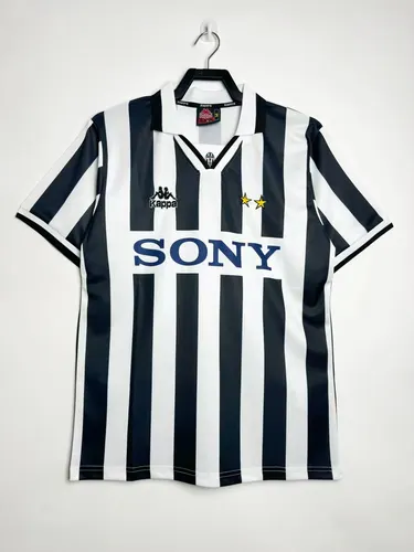 Camiseta de fútbol local retro de la Juventus 1996/1997 calidad tailandesa