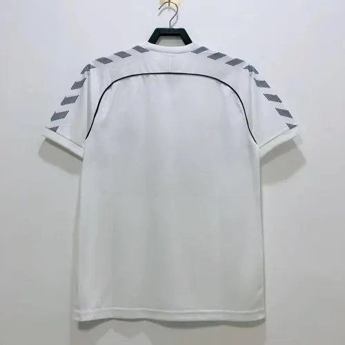 1986 Retro Tottenham Hotspur Home Football Shirt AAA fan-grade — view 2