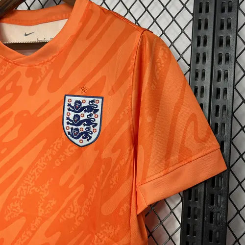 2024-2025 England Goalkeeper uniform — view 4