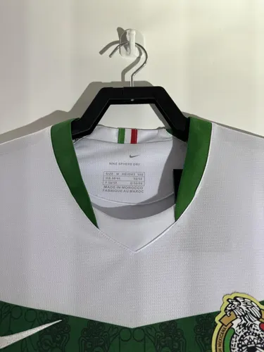 Maillot de football rétro extérieur Mexique 2006 Qualité Thaïlande — view 3