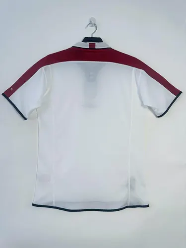 2004 Retro England Home Soccer Jersey AAA fan-grade — view 2