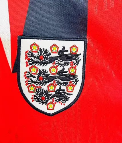 1992 Retro England Away Soccer Jersey AAA fan-grade — view 6