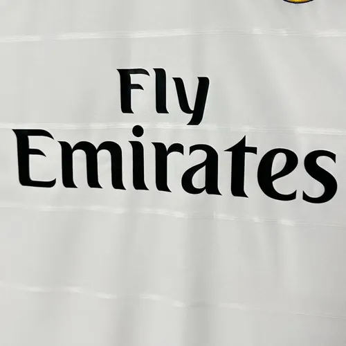 2013/2014 Retro Real Madrid Home Football Jersey AAA fan-grade — view 6