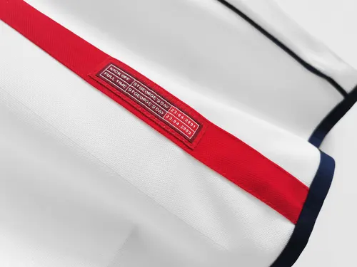 2002 Retro England Home Football Shirt AAA fan-grade — view 6