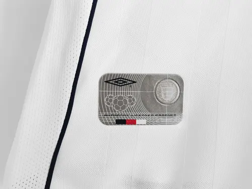 2002 Retro England Home Football Shirt AAA fan-grade — view 7