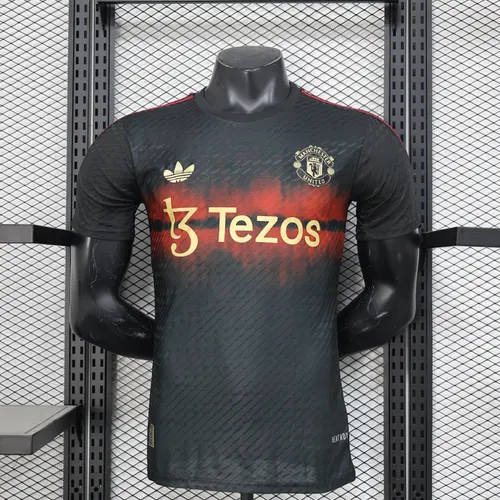 2025/2026 Player Version Manchester United Training 02 Football Jersey AAA fan-grade