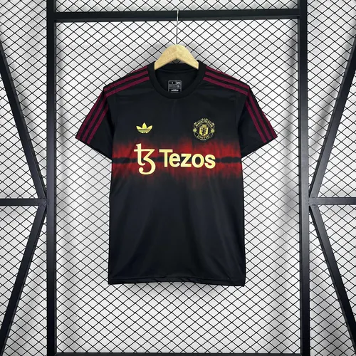 2025/2026 Manchester United Pre-match training Football Jersey AAA fan-grade