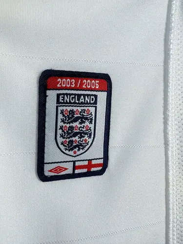 2004 Retro England Home Soccer Jersey AAA fan-grade — view 7