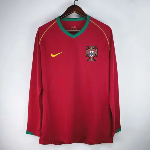 2006 Retro Langarm Portugal Heim Fußballtrikot — view 1