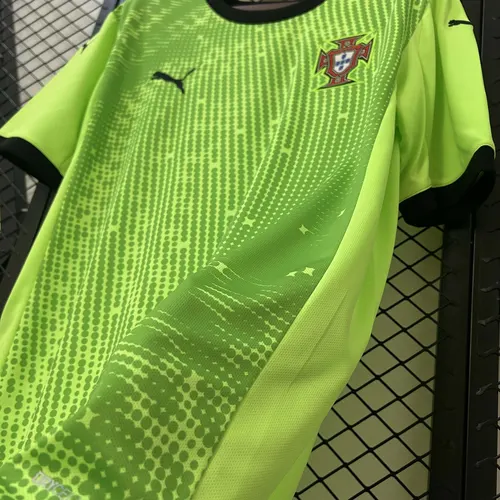 2025 Portugal Goalkeeper Green Football Jersey AAA fan-grade — view 8