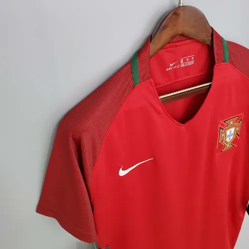 Maillot de football domicile Portugal 2016 Rétro Qualité Thaï 1:1 — view 5