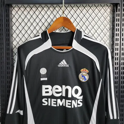 2006/2007 Retro Langarm Real Madrid Auswärts — view 3