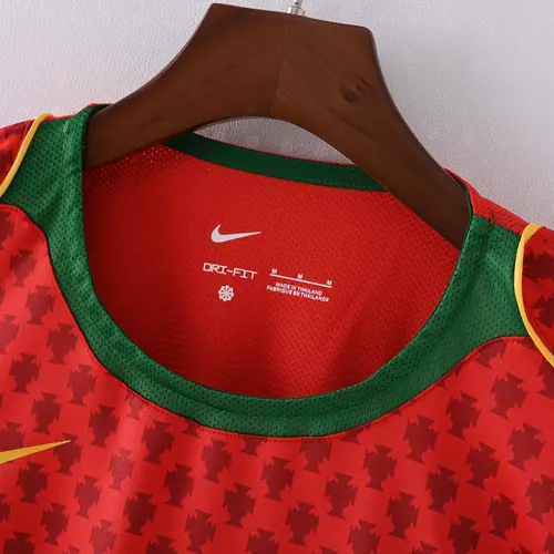 2004 Retro Portugal Home Football Shirt AAA fan-grade — view 7