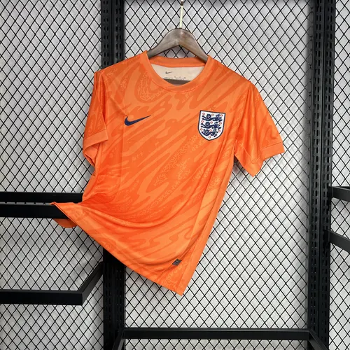 2024-2025 England Goalkeeper uniform — view 3