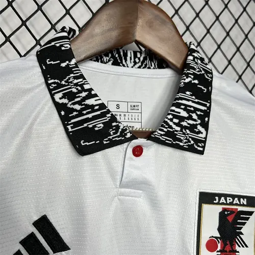 2024-2025 Japon Maillot Pain Qualité Thaï — view 4