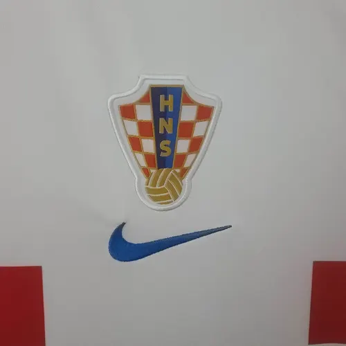 Camiseta de fútbol local de Croacia para la Copa Mundial de la FIFA 2022 — view 4