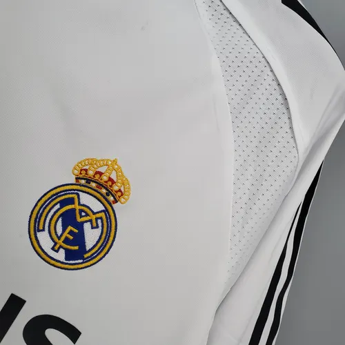 2005/2006 Retro Real Madrid Home — view 5