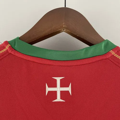 Maillot de football domicile Portugal 2006 Rétro Qualité Thaï 1:1 — view 4