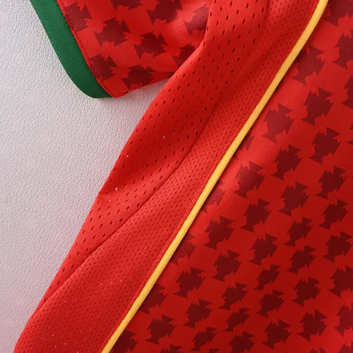 2004 Retro Portugal Home Football Shirt AAA fan-grade — view 3