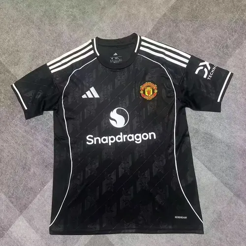 2025/2026 Manchester United Special Edition Black And White Football Jersey AAA fan-grade