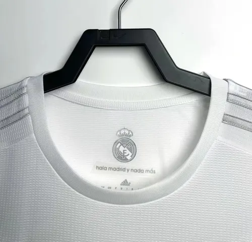 2015/2016 Retro Real Madrid Home Soccer Jersey AAA fan-grade — view 3