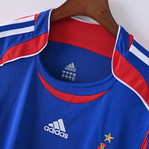 Maillot de football rétro 2006 France Domicile AAA qualité fan — view 3