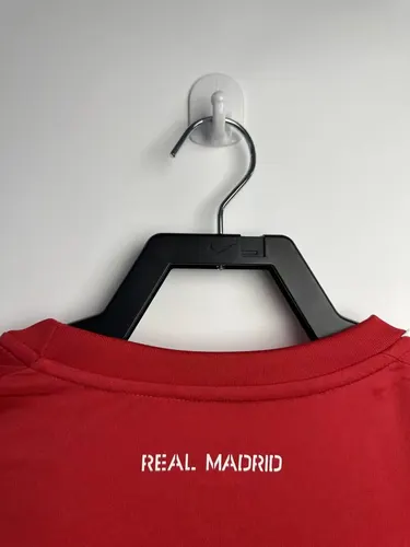 Camisa de Futebol Real Madrid Terceiro Visitante Manga Longa Retrô 2011/2012 — view 4
