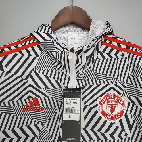2021/2022 Manchester United Jersey Windbreaker Black-White Stripes — view 3