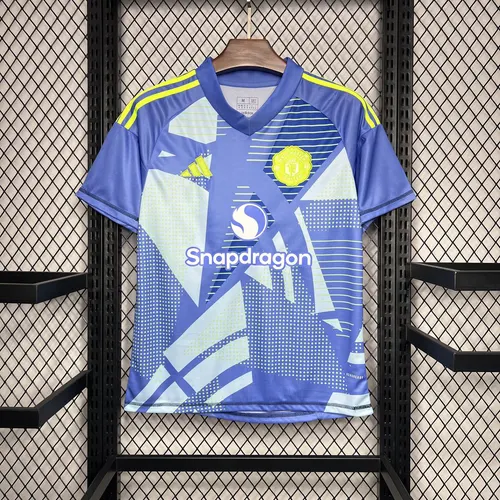 2024/2025 Manchester United Goalkeeper Football Shirt AAA fan-grade