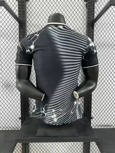 قميص ريال مدريد الخاص للاعبين 2024/2025 — view 2