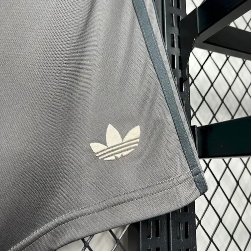 Pantalón Corto Tercera Equipación Visitante Real Madrid 2024/2025 — view 4