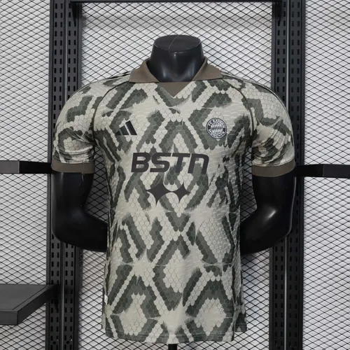 2025/2026 Player Version Bayern Munich Snake Year Special Edition Football Jersey AAA fan-grade