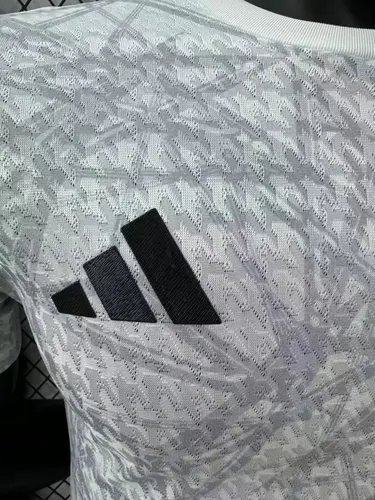 2024/2025 Versión Jugador Real Madrid Edición Especial Camiseta 04 — view 5