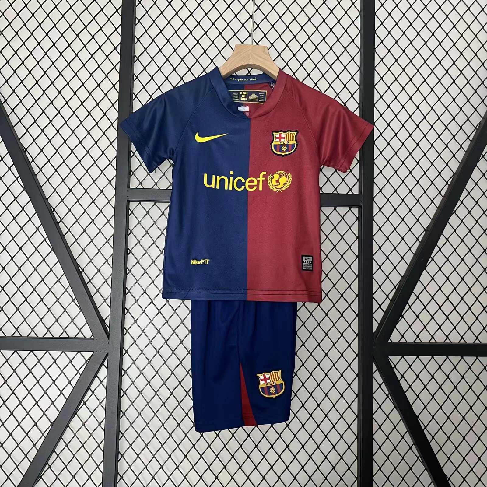 2008/2009 Retro Barcelona Home Football Shirt AAA fan-grade Kids Size