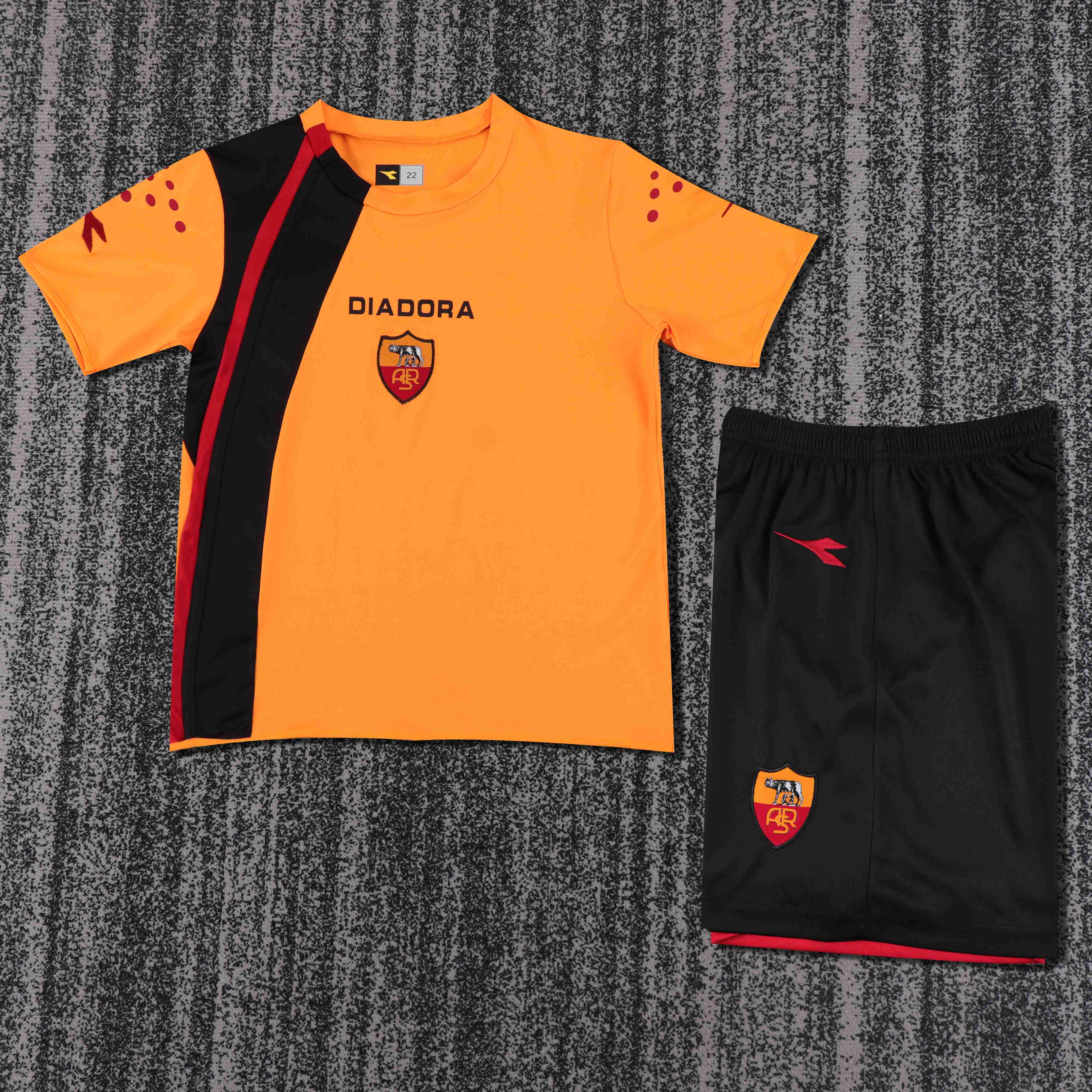 2005-2006 Retro Roma Home Soccer Jersey AAA fan-grade Kids Size