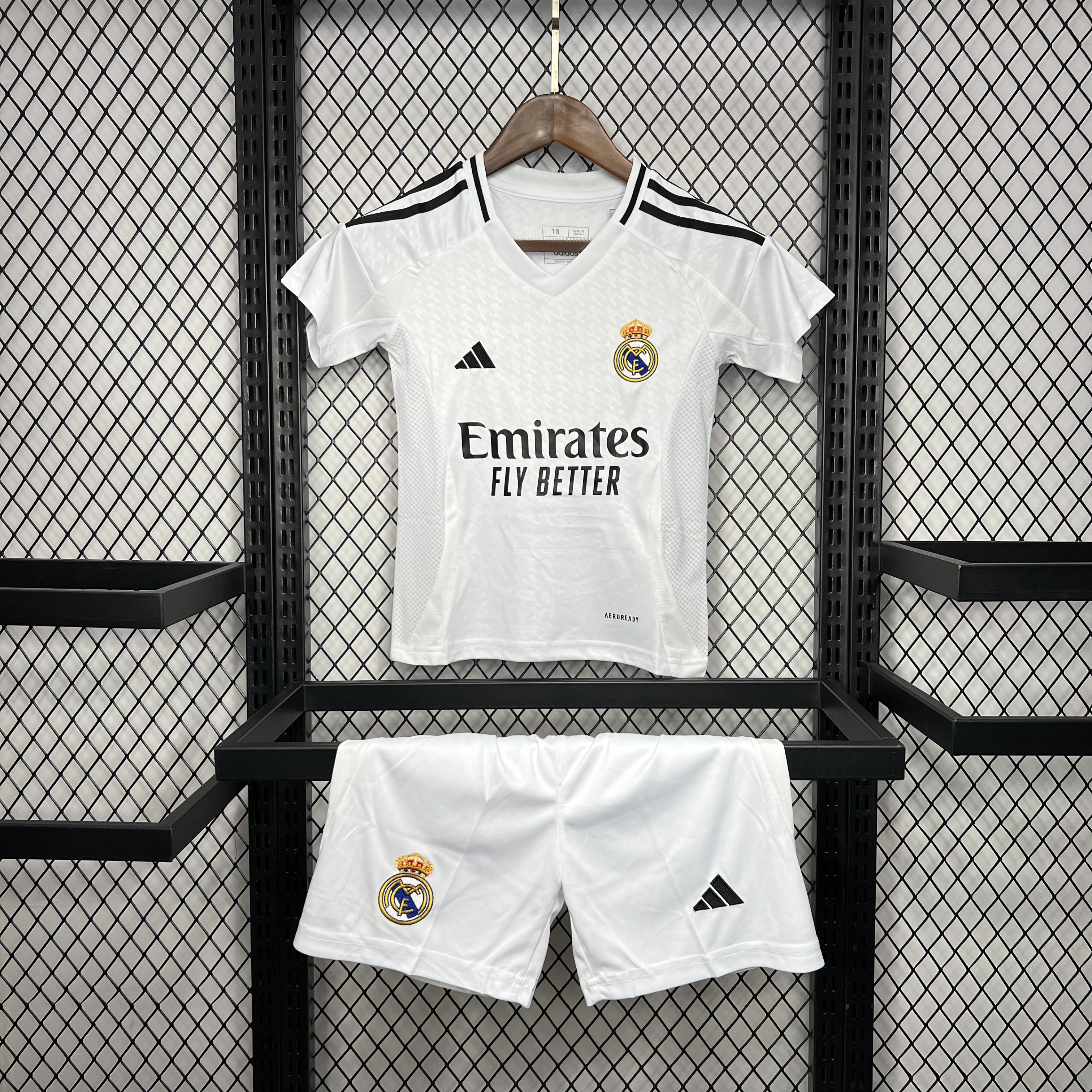 2024/2025 Real Madrid Home Football Shirt AAA fan-grade Kids Size